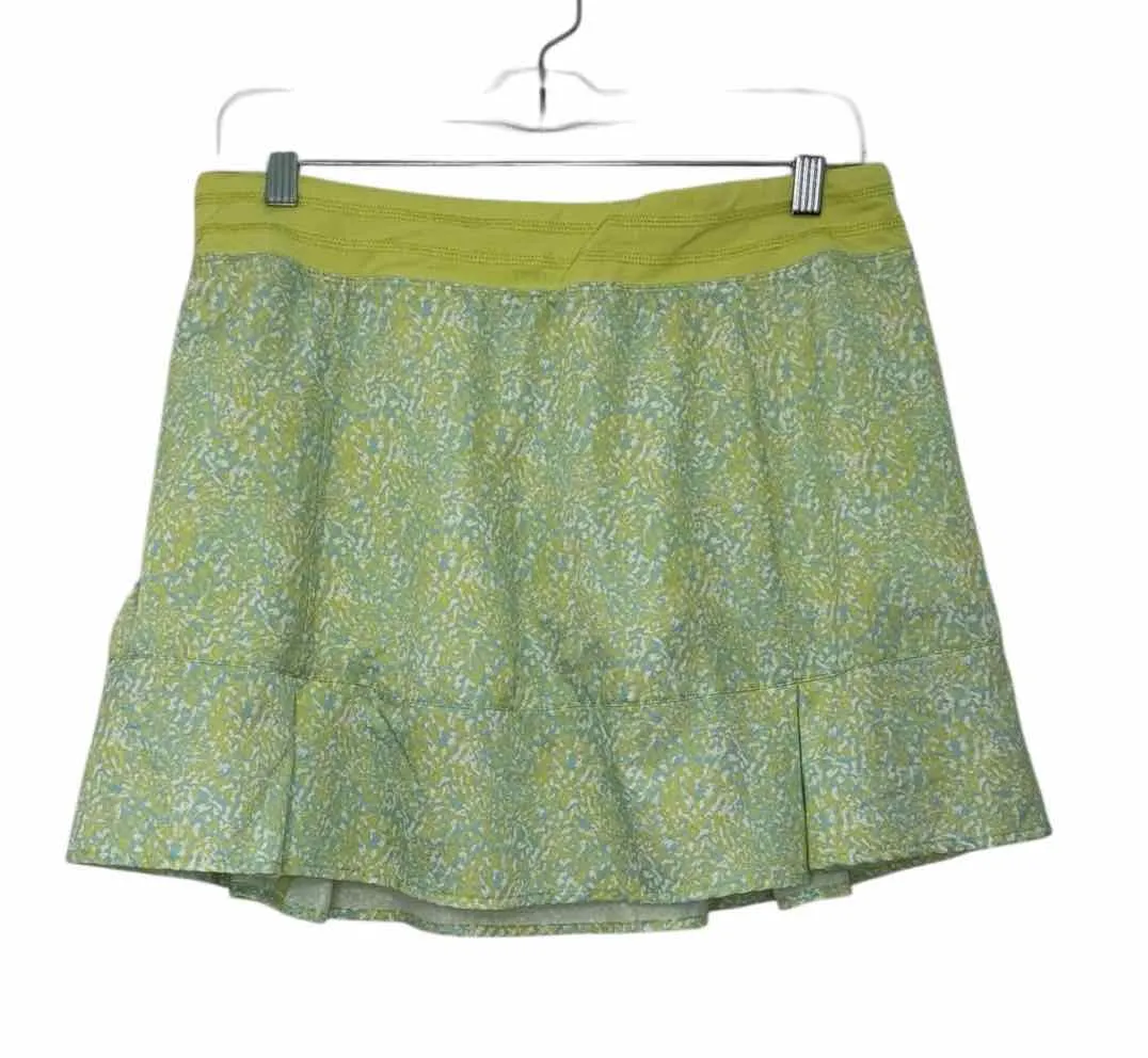 Tasc Size Medium Green Print Pre-Owned Skirt- Ladies